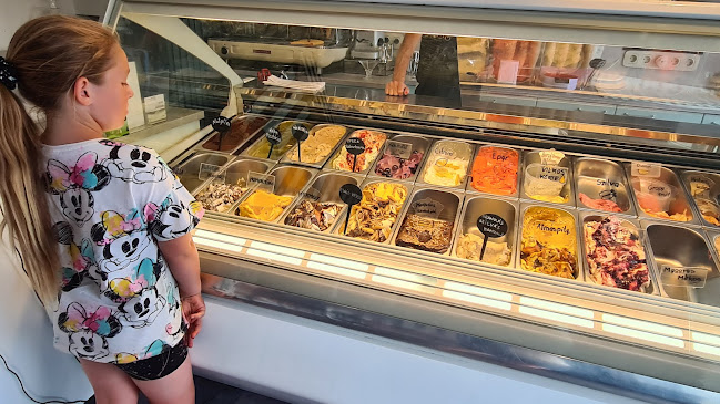 Édes Neked Cukrászda és Kézműves Fagylaltozó - Vendéglátás