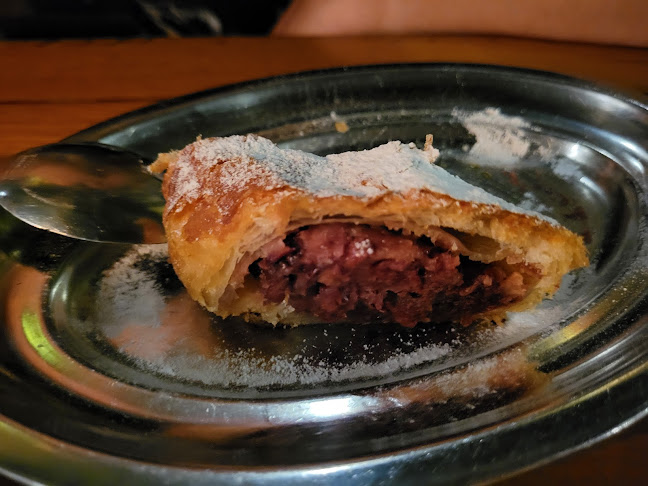 Sir Lancelot - Vendéglátás