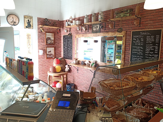 Szentjánoskenyér Pékség, Tejbolt és Kézműves Kuckó