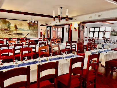 Fehértói Halászcsárda és Szálloda