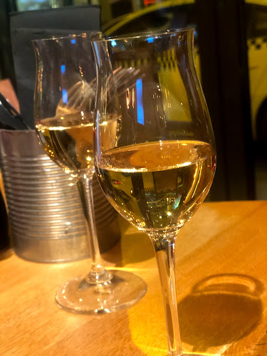 Opinii despre Humbák Klub în Budapest - Vendéglátás