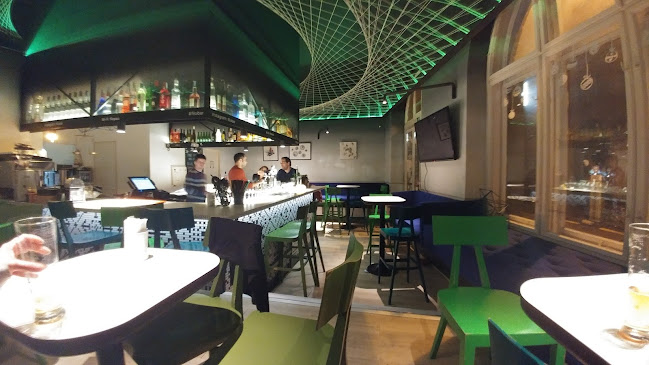 Budapest, Dob u. 32, 1072