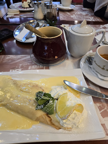 Komédiás Kávéház