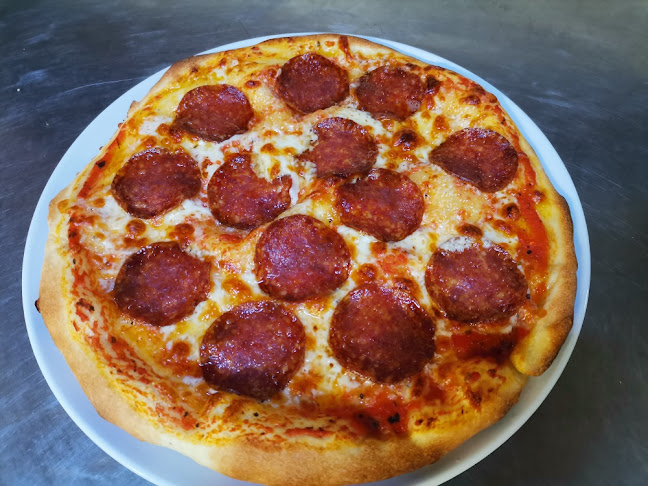 Corner's Pizzéria - Vendéglátás