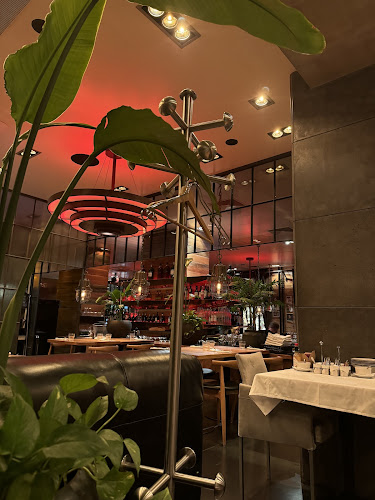 Budapest, Október 6. u. 8, 1051