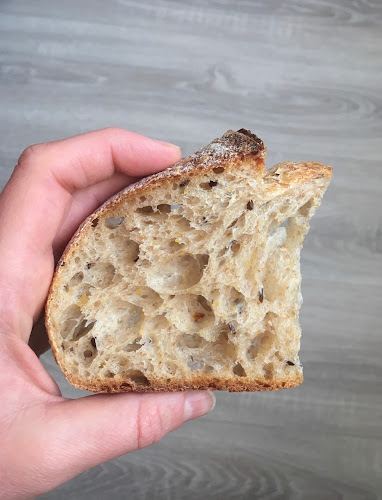 Comentarii opinii despre Kenyerünk Kézműves Pékség