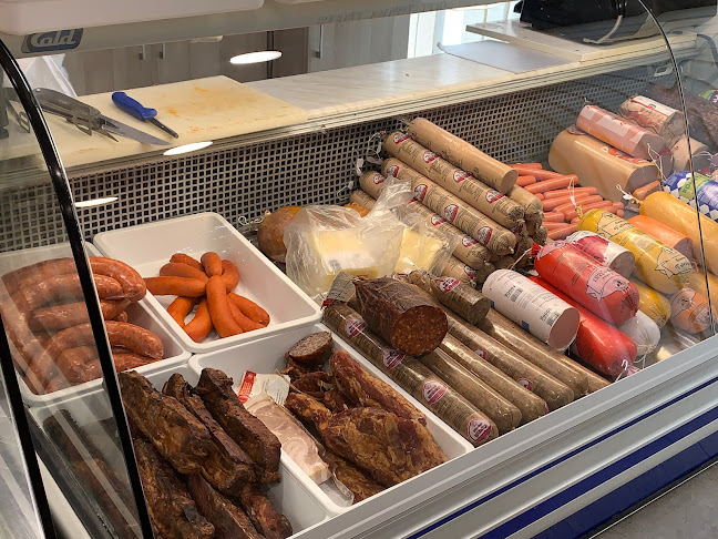 Opinii despre Hús és Élelmiszerbolt - Szigetvári-Hús Kft. în Szigetvár - Vendéglátás