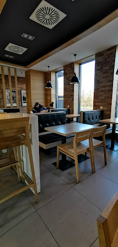 KFC Siófok M7 DT - Vendéglátás
