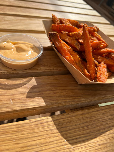 Comentarii opinii despre Normafa Piknik