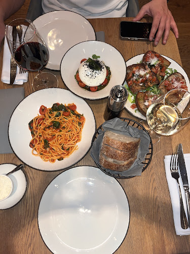 Tom George Osteria - Vendéglátás