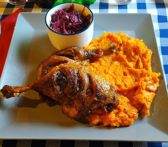 Comentarii opinii despre Borostyán Étterem