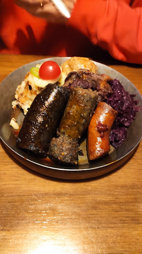 Opinii despre Fatál Étterem în Budapest - Vendéglátás