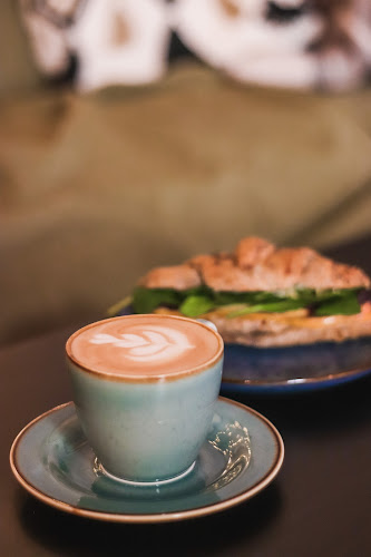 Comentarii opinii despre Frida Kávéház