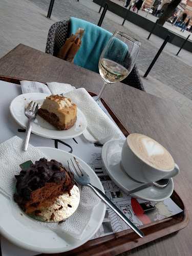 Opinii despre Amber's Bakery & Cafe în Budapest - Vendéglátás