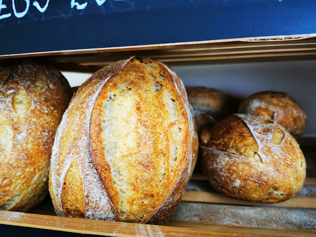 Opinii despre Pékvarázs Kézműves Pékség în Törökbálint - Vendéglátás