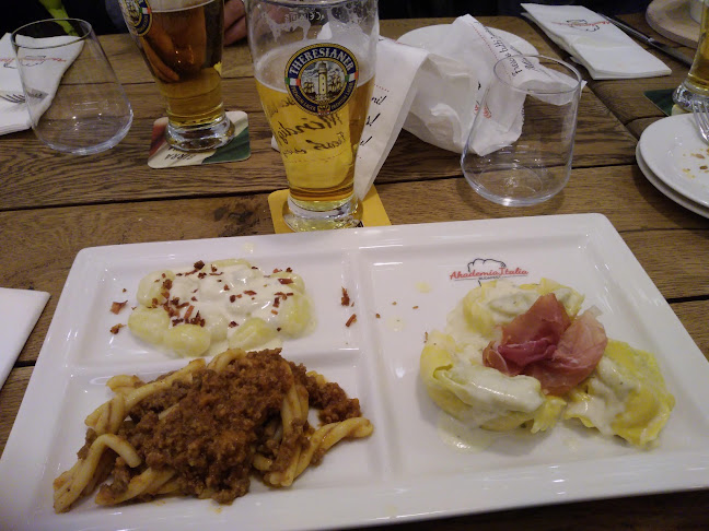 Budapest, Szent István tér 12, 1051