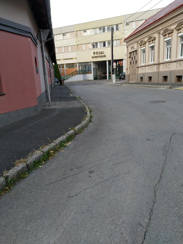 Pécs, Tavasz u. 13, 7624