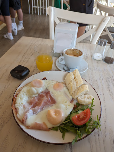 Opinii despre Német - Olasz Pékség în Siófok - Vendéglátás