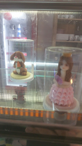 Comentarii opinii despre Európa Pékség