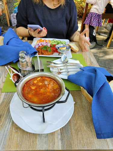 Rózsakert Étterem és Fagyizó - Vendéglátás