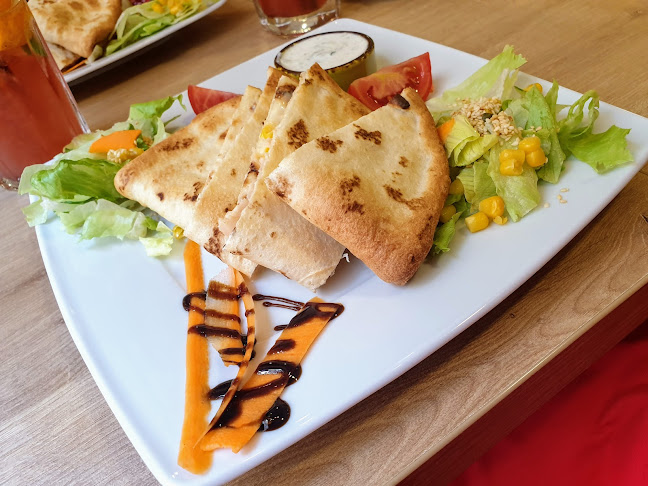 Opinii despre Enjoy Budapest Cafe în Budapest - Vendéglátás