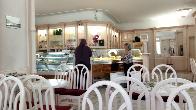 Opinii despre Fodor Cukrászda în Kecskemét - Vendéglátás