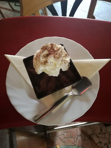 Opinii despre Black Bull în Szigetvár - Vendéglátás