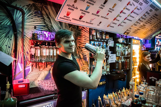 Opinii despre Place Bár în Budapest - Vendéglátás
