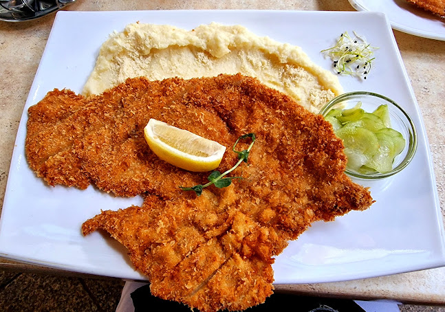 Comentarii opinii despre Komédiás Kávéház