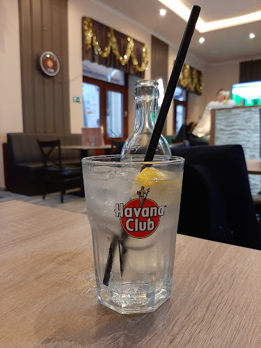 Comentarii opinii despre Thália Söröző