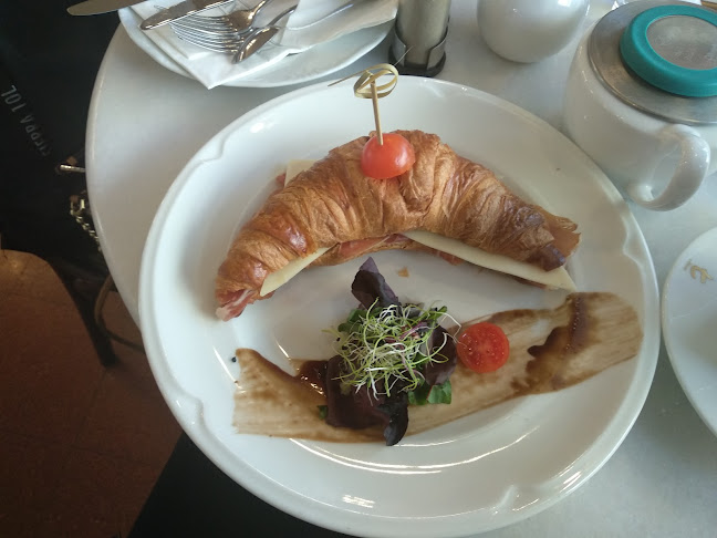 Comentarii opinii despre Hauer cukrászda és kávéház