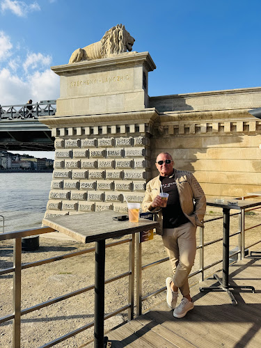 Opinii despre PONTOON în Budapest - Vendéglátás