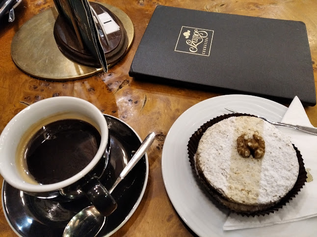 Opinii despre Múzeum Cukrászda în Esztergom - Vendéglátás