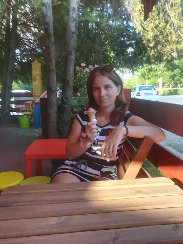 Maxima Fagyizó Kávézó - Vendéglátás