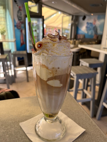 Larus Café Bar - Vendéglátás