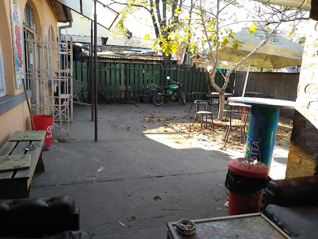 Sári Kocsma - Vendéglátás