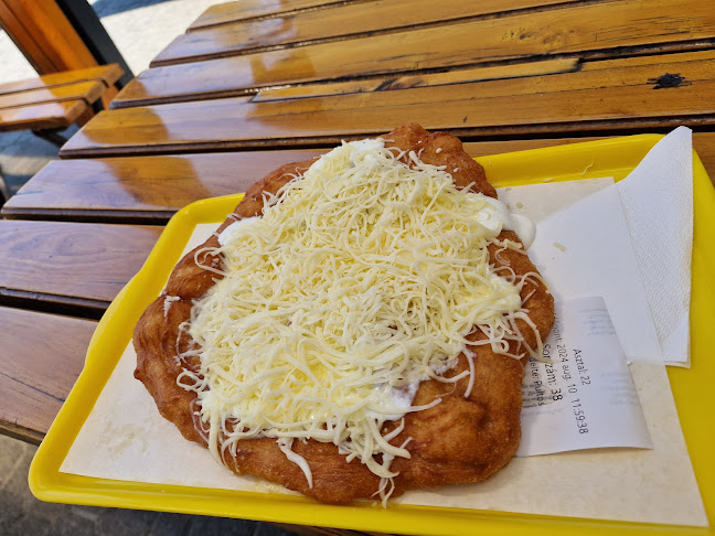 Opinii despre Rév Büfé în Révfülöp - Vendéglátás