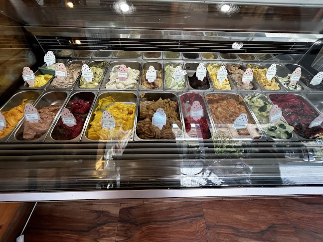 Baross 21. Fagylaltozó