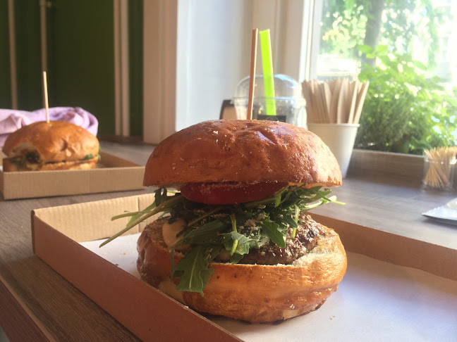 Opinii despre Farm Burger & BBQ în Esztergom - Vendéglátás