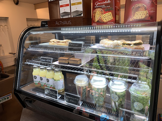 Opinii despre Pöttyös kávézó în Budapest - Vendéglátás