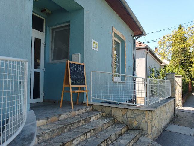 Törökbálint, Szabadság tér 25, 2045