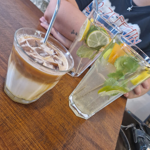 LYR Speciality Coffee and Food