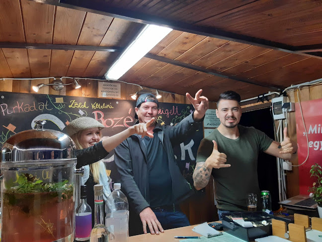 Comentarii opinii despre Pirkadat Fröccsterasz