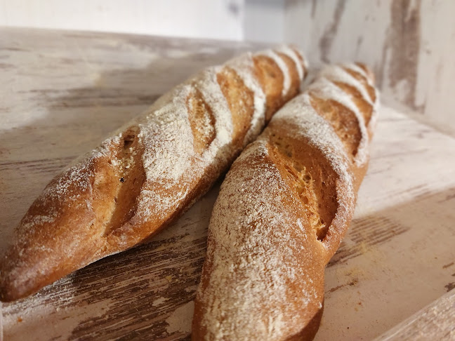 Opinii despre Petrus Péksége kovászos, kézmūves pékség în Budapest - Vendéglátás