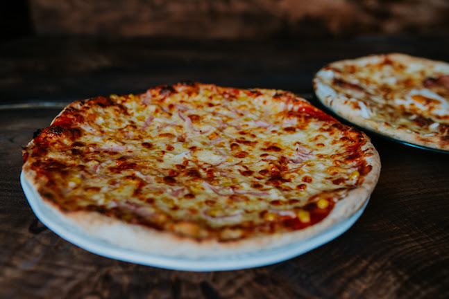 Comentarii opinii despre Giga Testvérek