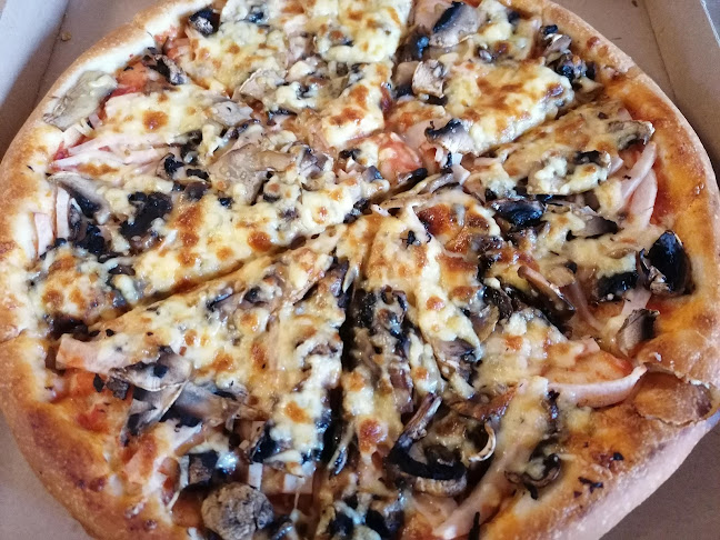 Pizza center - Vendéglátás