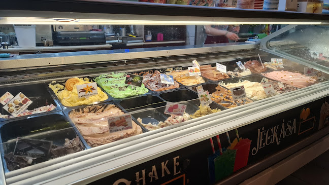 Aranytölcsér Fagylaltkert és Kávézó - Vendéglátás