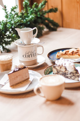 Opinii despre Frida Kávéház în Debrecen - Vendéglátás