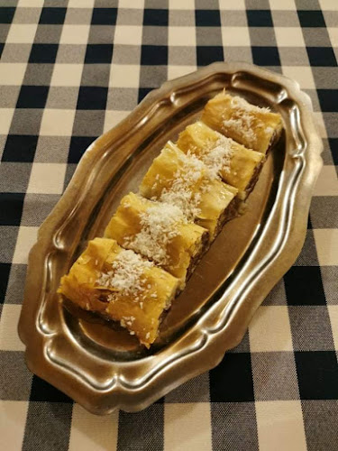 Gyradiko Taverna Paradiso - Vendéglátás