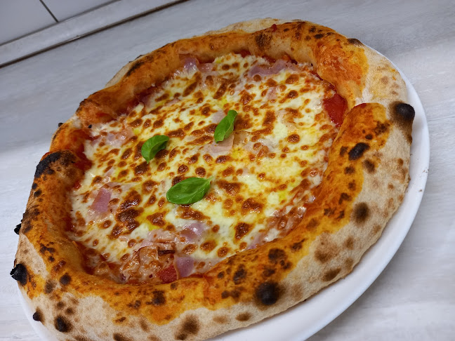 Macsek Büfé és Pizzéria